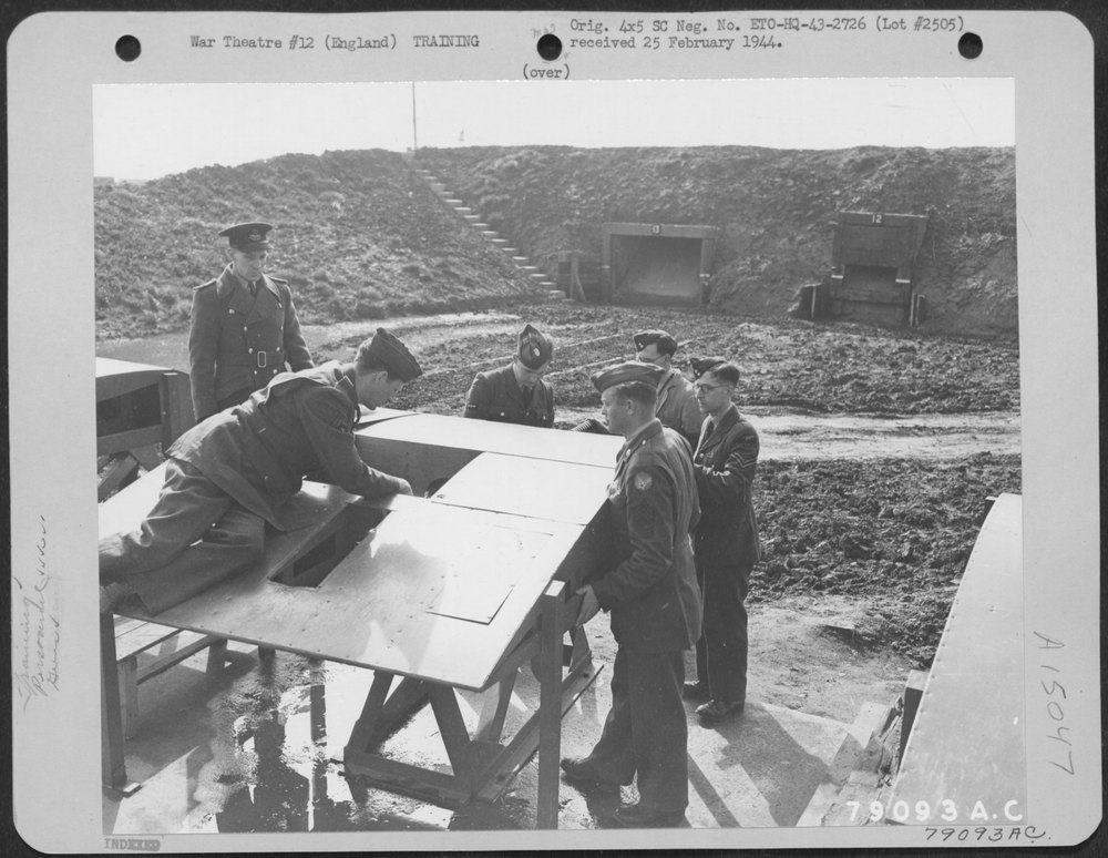 Gun maintenance at Kirkham RAF station