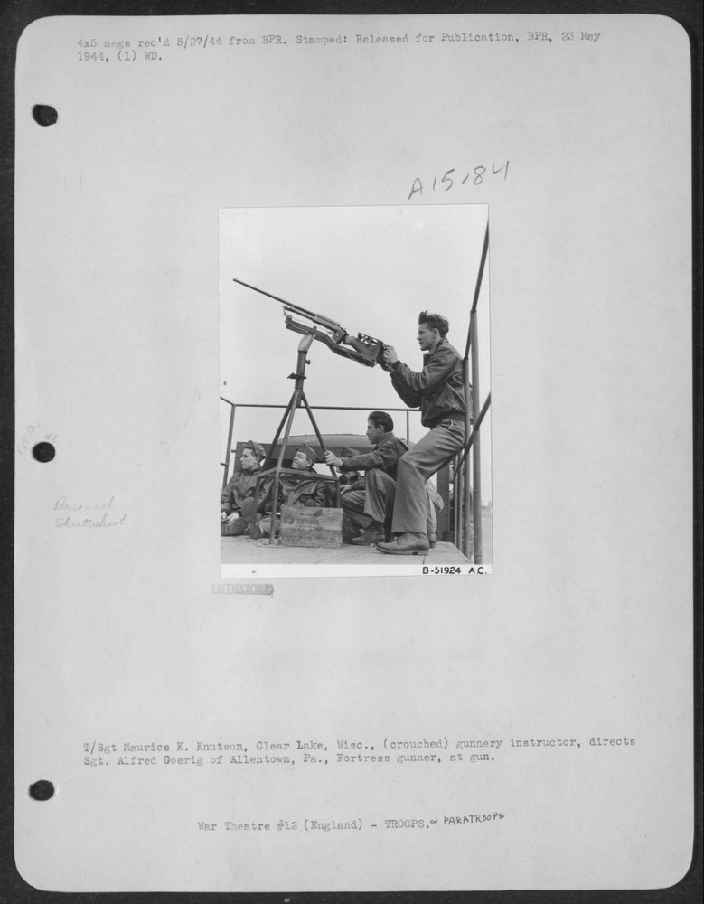 Gunnery instructor at gun