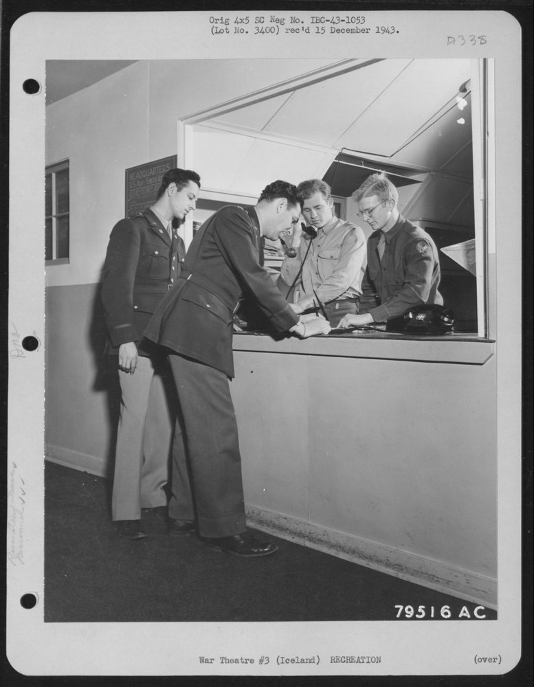 Lt Peikin at Hotel De Gink