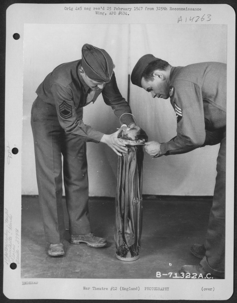 M-26 Parachute Flare Assembly England