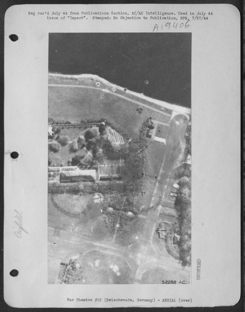 ME-163s at Zwischenahn Airfield