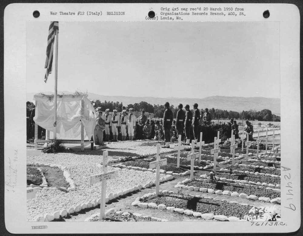 Military Men Attend Mass In Italy