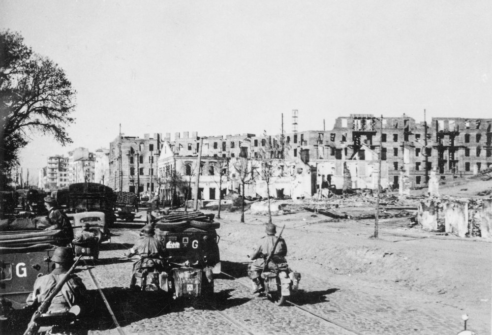 Minsk in ruins
