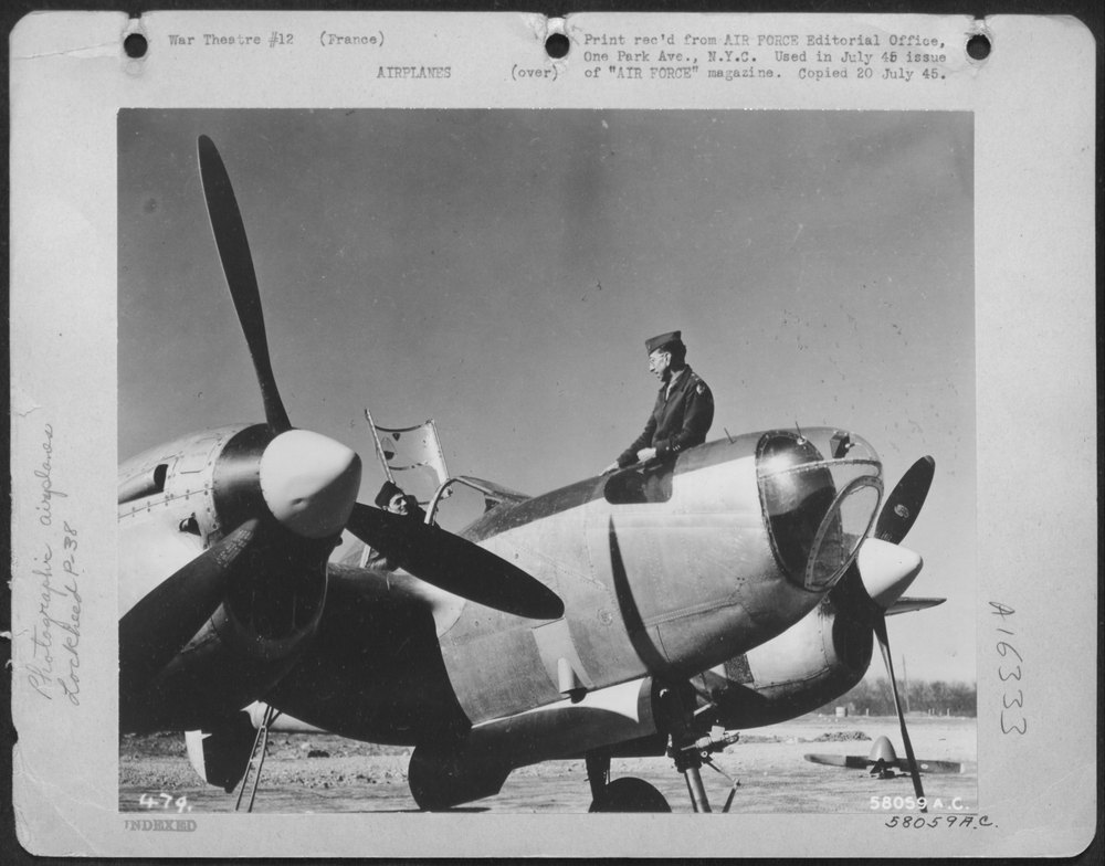 P-38 Droop Snoots on reconnaissance missions