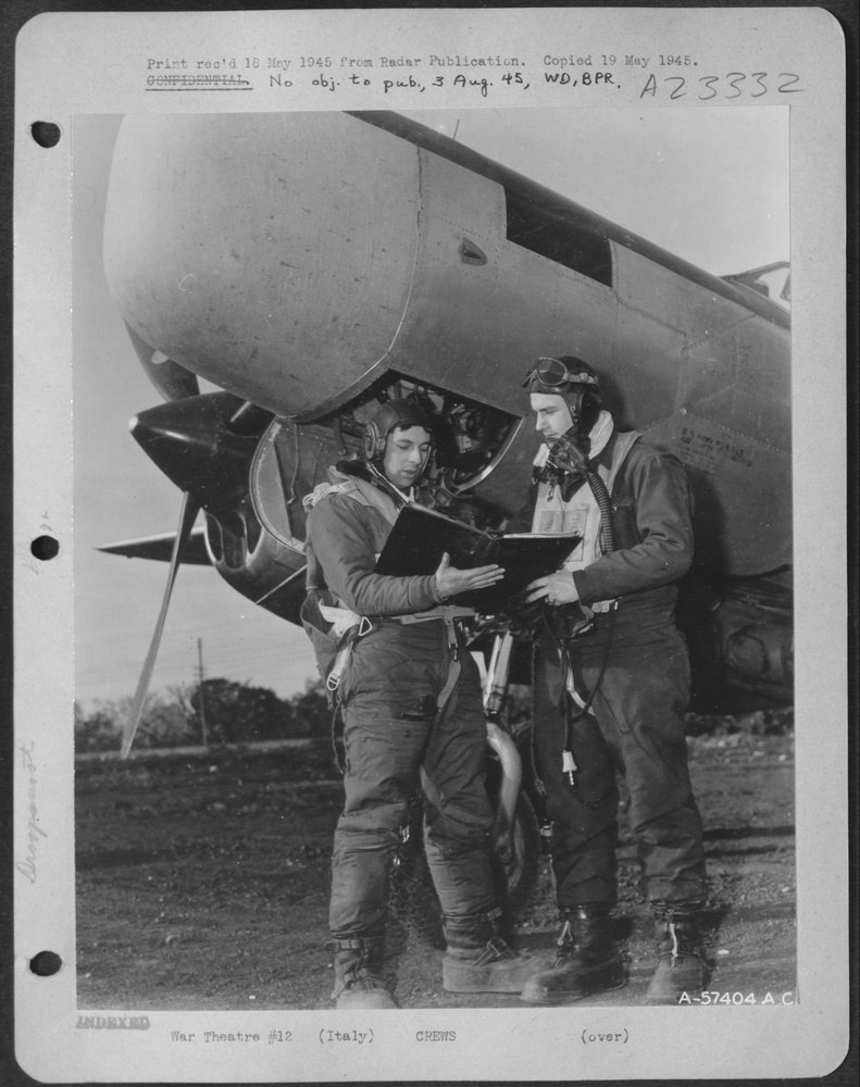 P-38 Droopsnoot in Italy