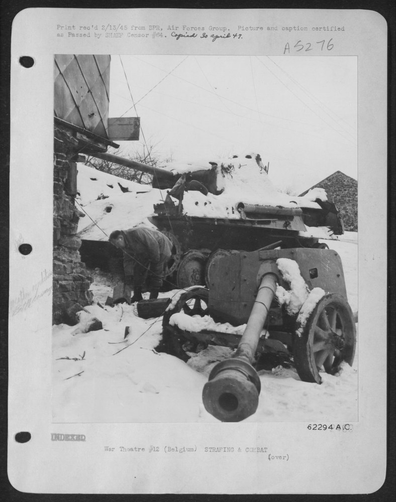 Panther tank on Staumont-Stavelot highway