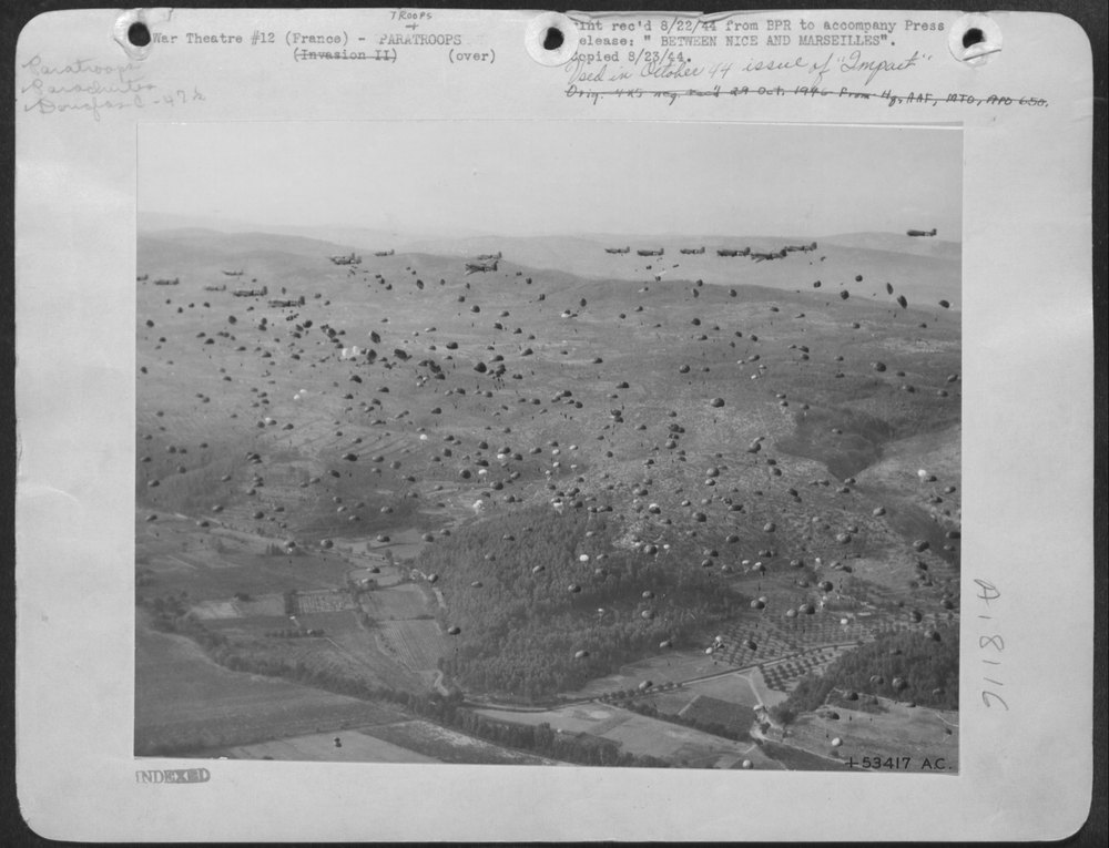 Parachutes over Southern France