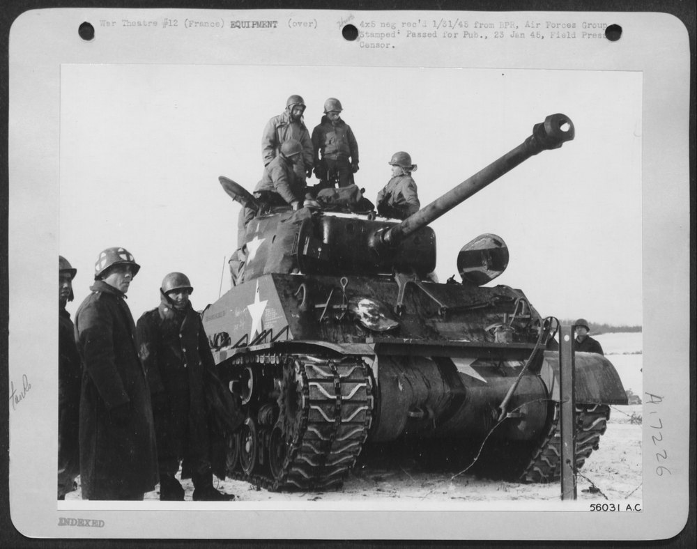 Pilots inspect tank in France