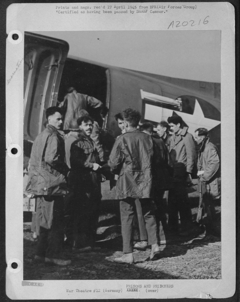 Prisoners of war flown back from front