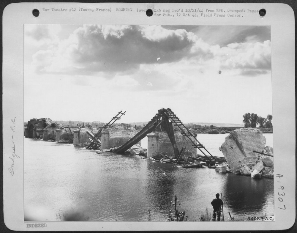 Rail bridge at Tours