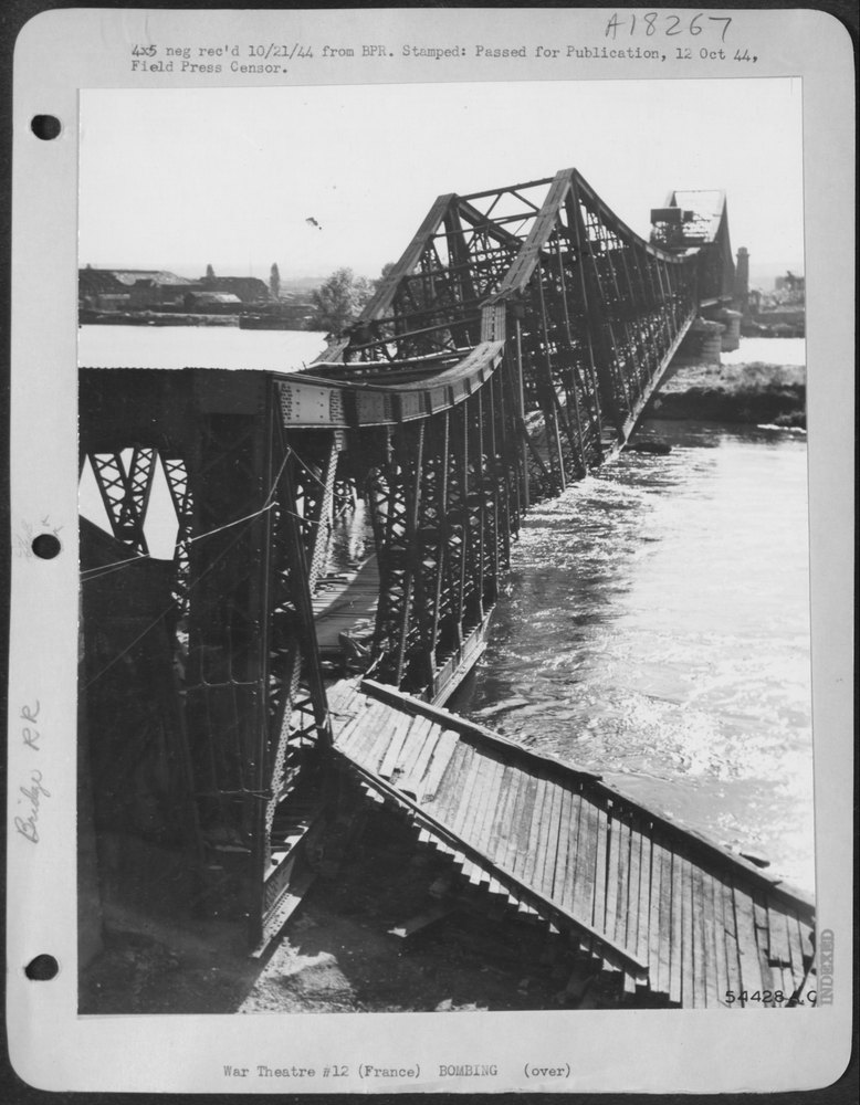 Rouen English Bridge knocked out