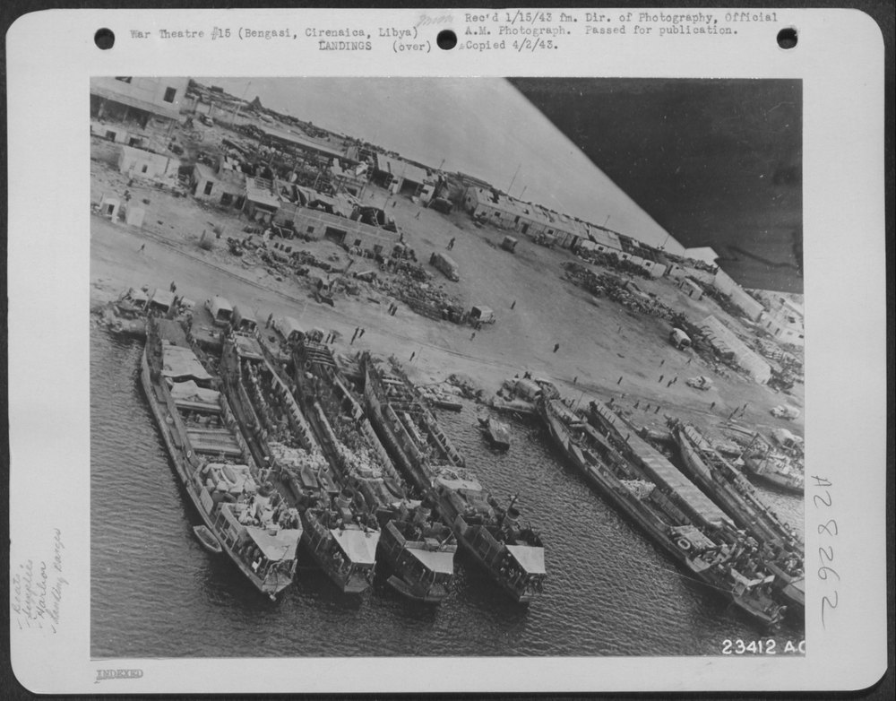 Royal Navy ships at Bengasi Harbor