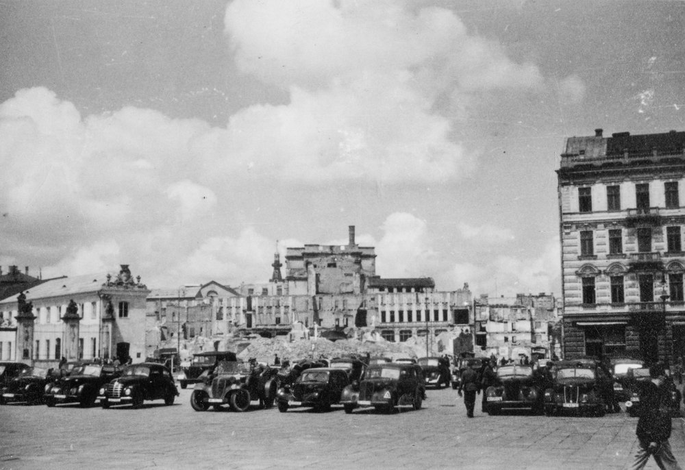 Ruins caused by the campaign. Warsaw