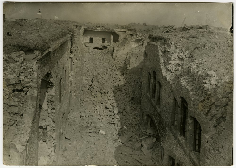 Ruins of a stone building at Fort Manonviller
