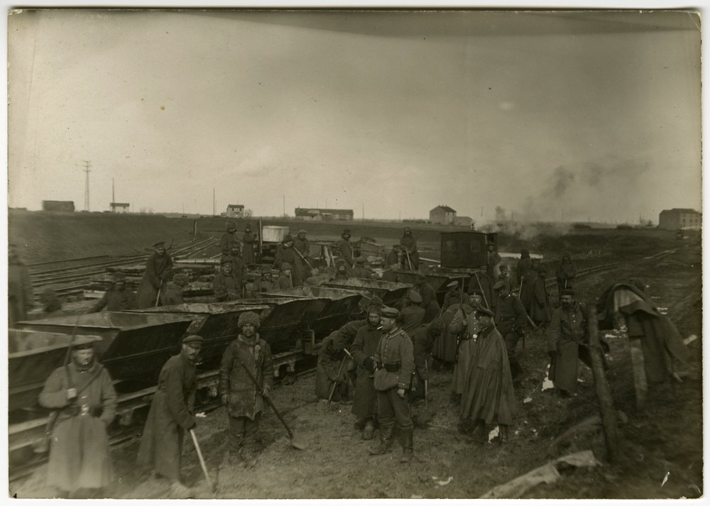 Russian prisoners loading railcars in France