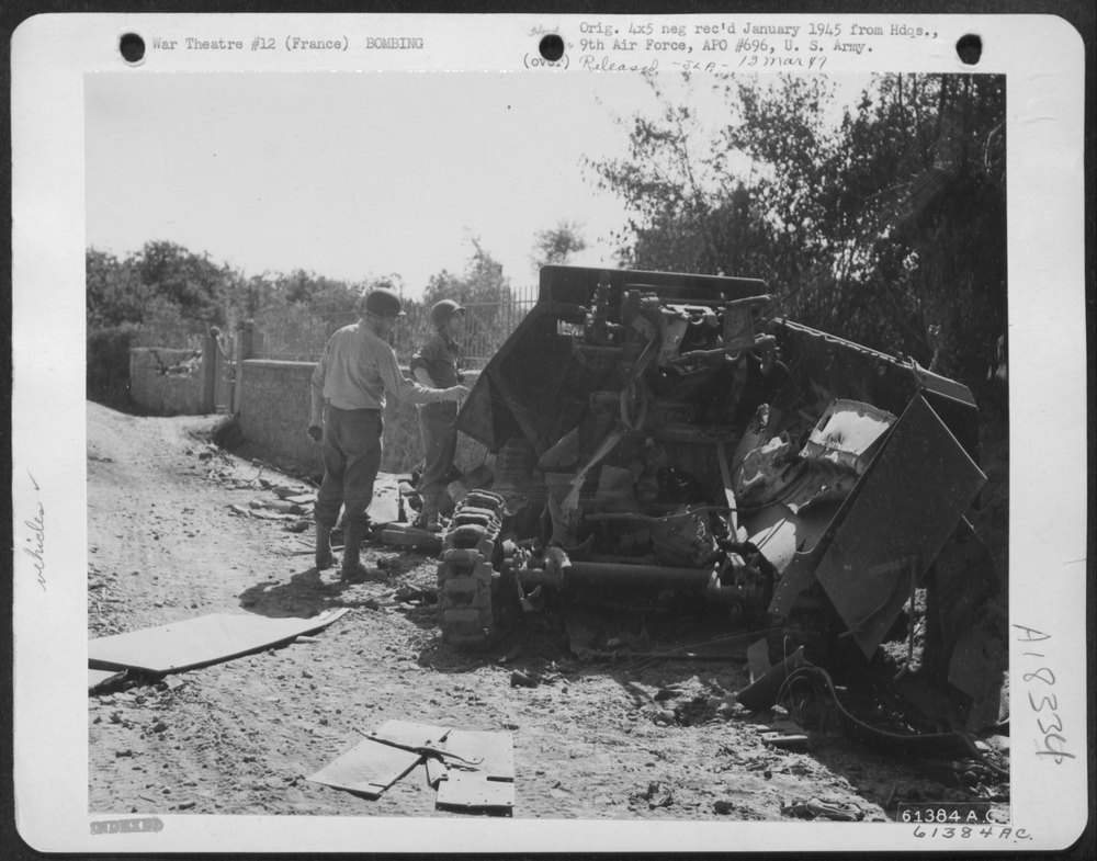Sd.Kfz. 251 halftrack in France