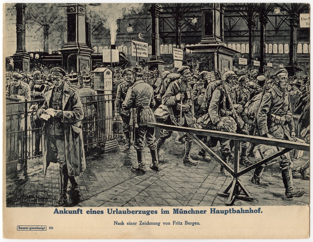 Soldiers arriving at Munich Central Station