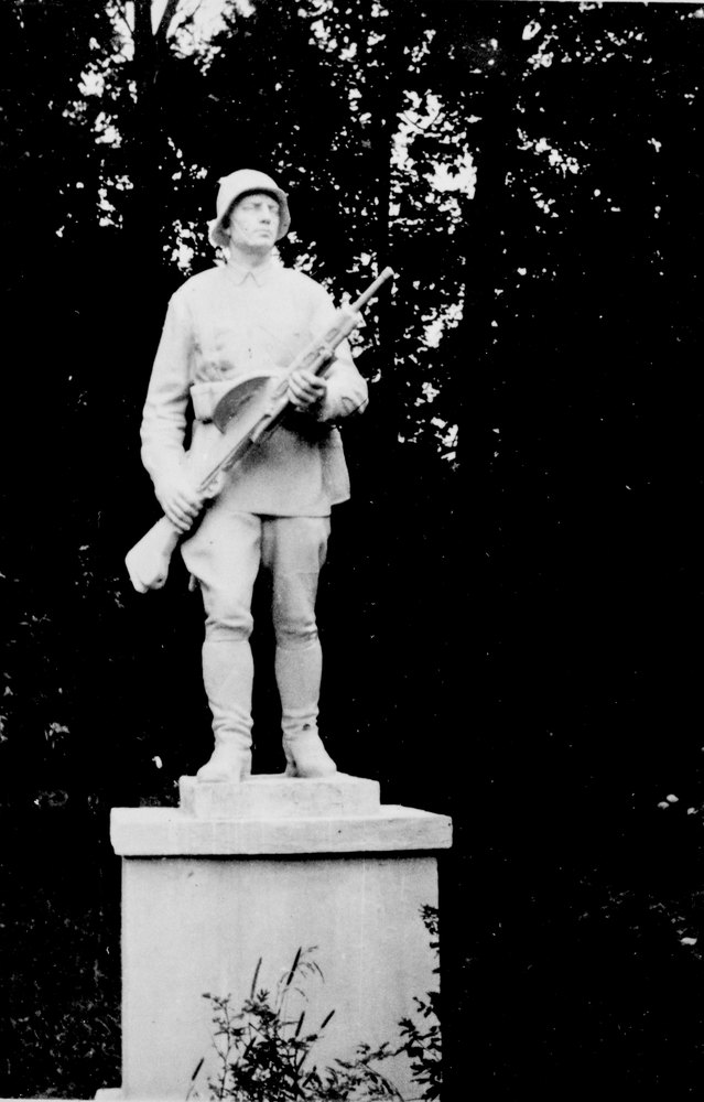 Soldiers monument