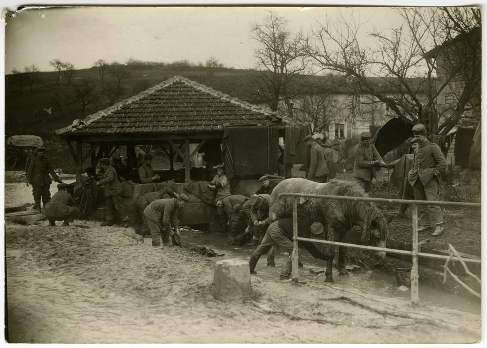 Soldiers washing horses and themselves in Deuxnouds