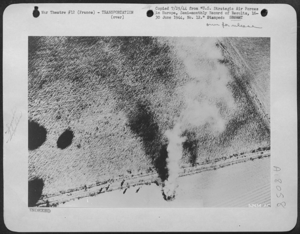 Supplies dropped to French resistance