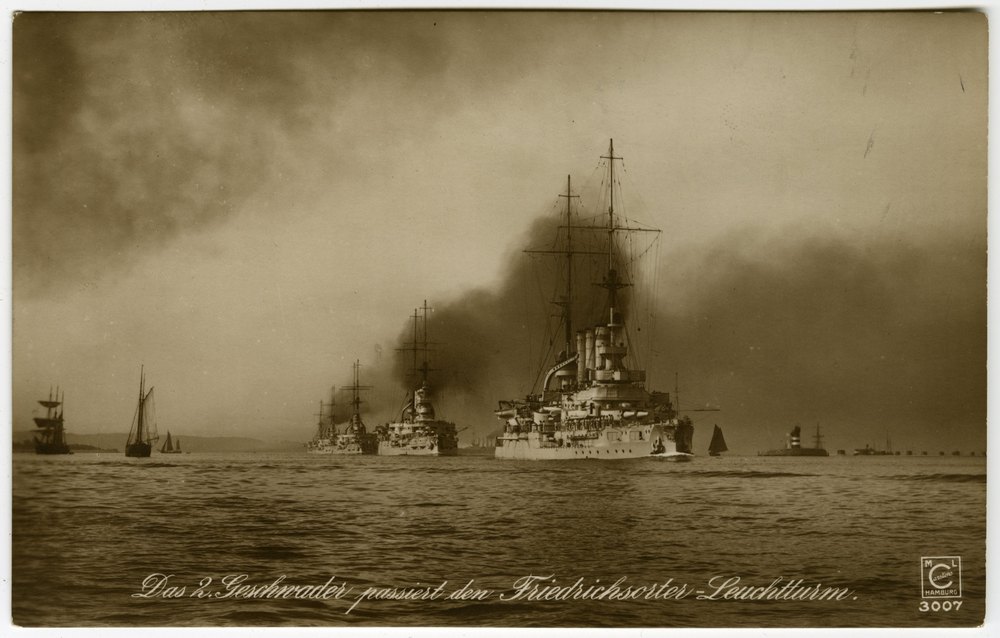 The 2nd Squadron passing the Friedrichsort lighthouse