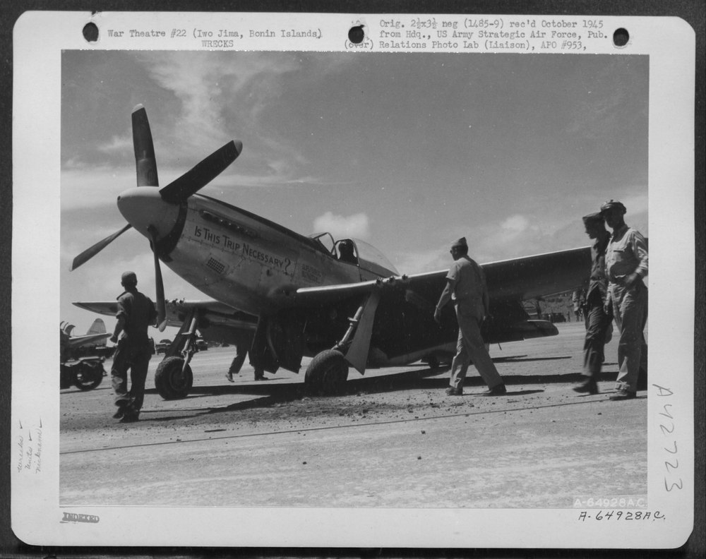 The Left Landing Gear Collapsed As The Plane Lande; It Was Returning