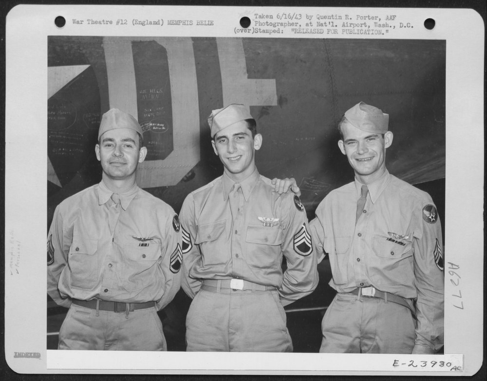 Three crew members of the Boeing B-17 Flying ofrtress "Memphis Belle"