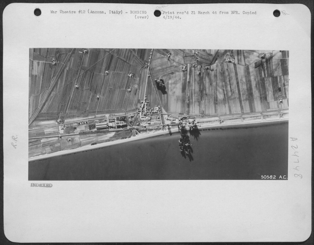 Track-walking bombs from Boeing B-17's of the Strategic Air Force