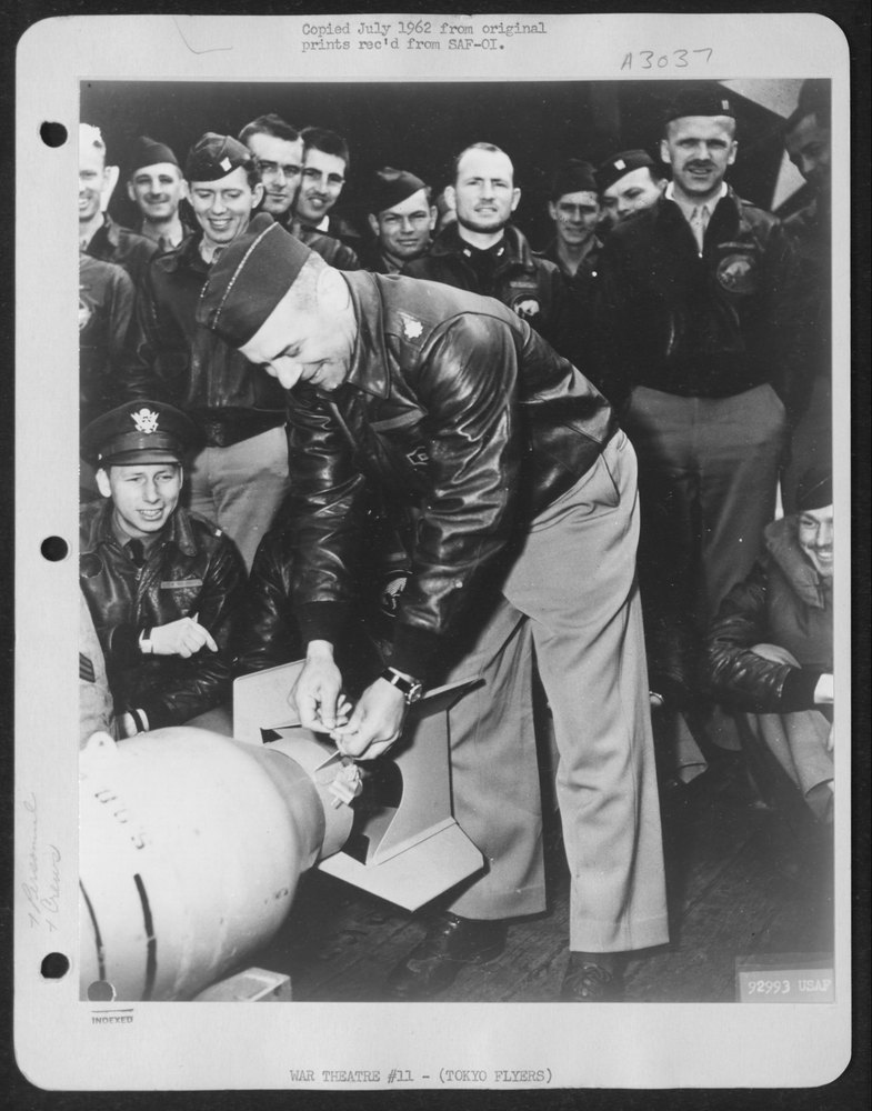 Usaf - Tokyo Raid - On 18 April 1942, Airmen Of The Us Army Air