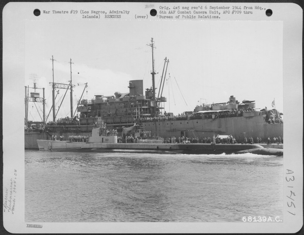 USS Guivina in Seeadler Harbor