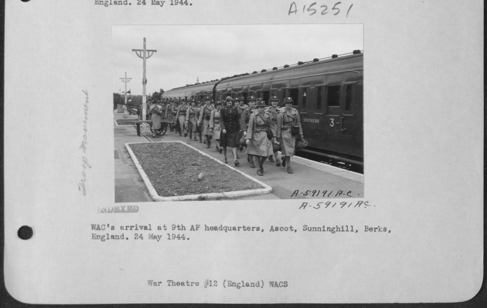 Wacs at 9th AF headquarters England