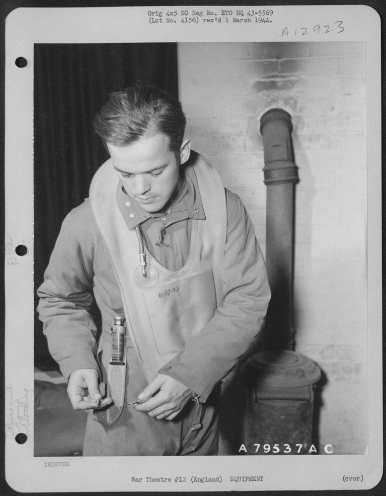 Waist gunner at Molesworth