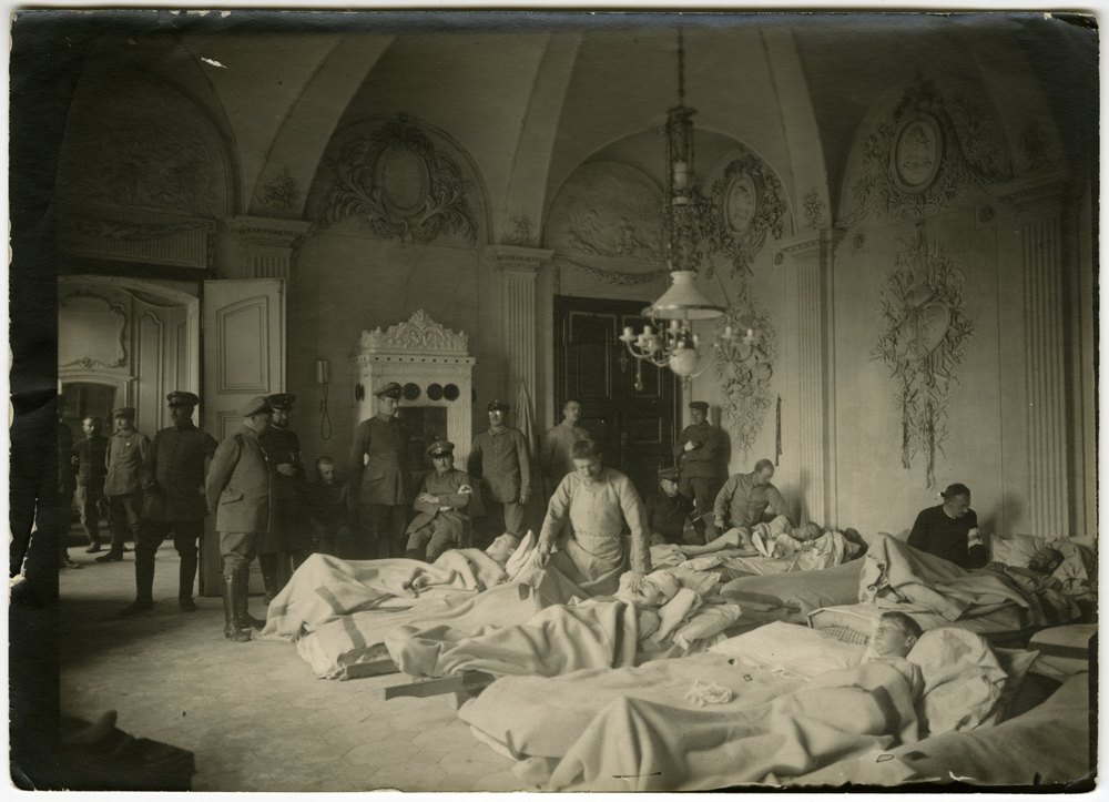 Wounded soldiers in a hospital room