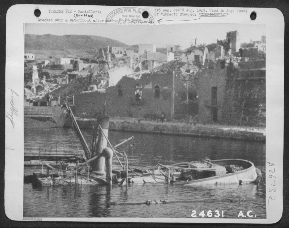 Wrecked ship at Pantelleria
