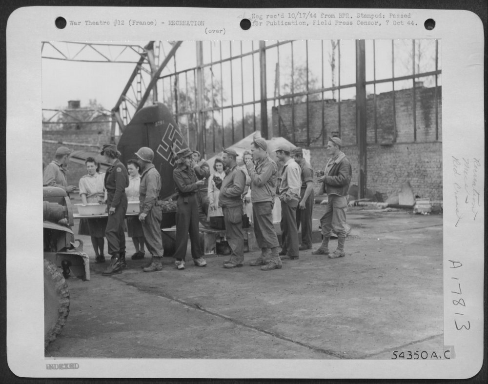Yanks at 9th Air Force base